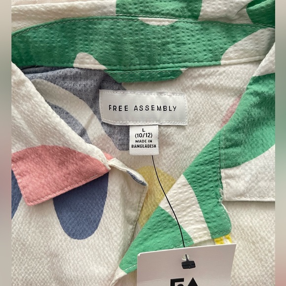 Free Assembly Boys Short Sleeve Print Seersucker Camp Shirt. - Picture 4 of 11